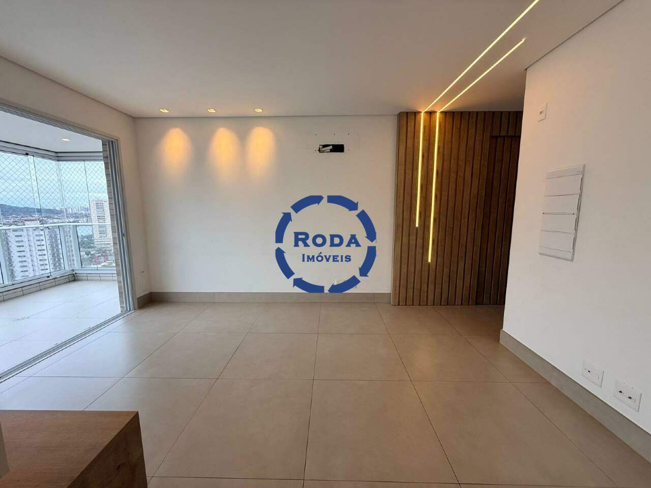 Apartamento à venda no Ponta da Praia: 
