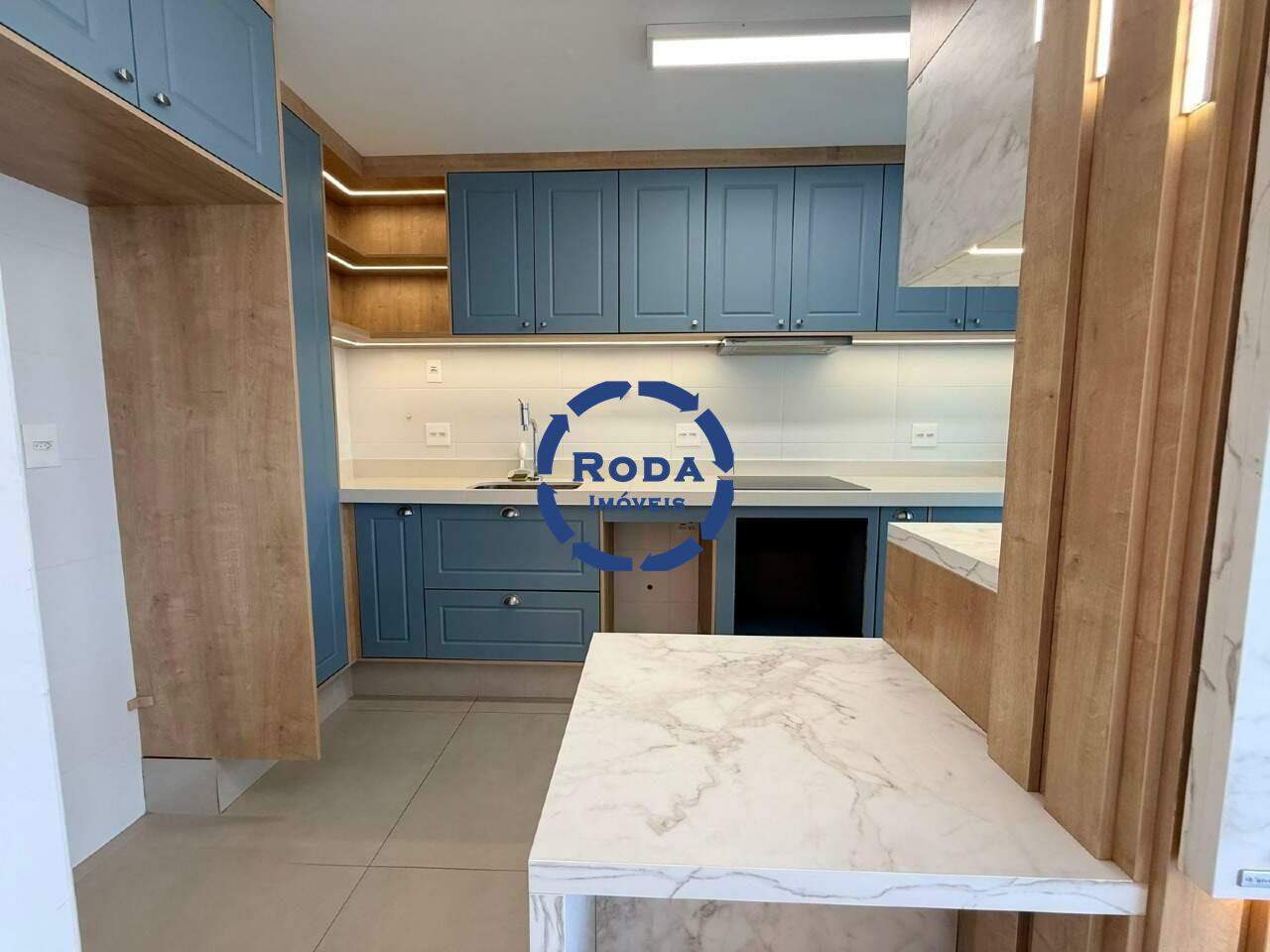 Apartamento à venda no Ponta da Praia: 