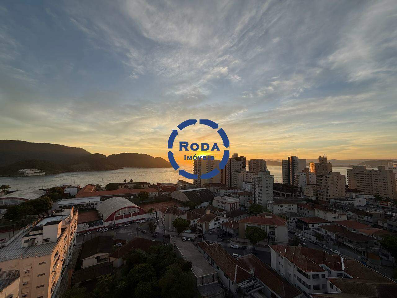 Cobertura Duplex à venda no Ponta da Praia: 