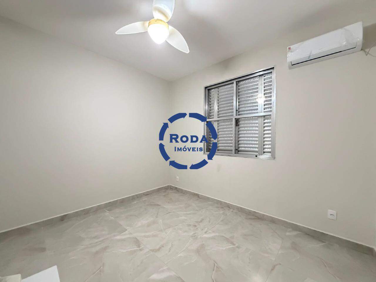 Apartamento para aluguel no Embaré: 