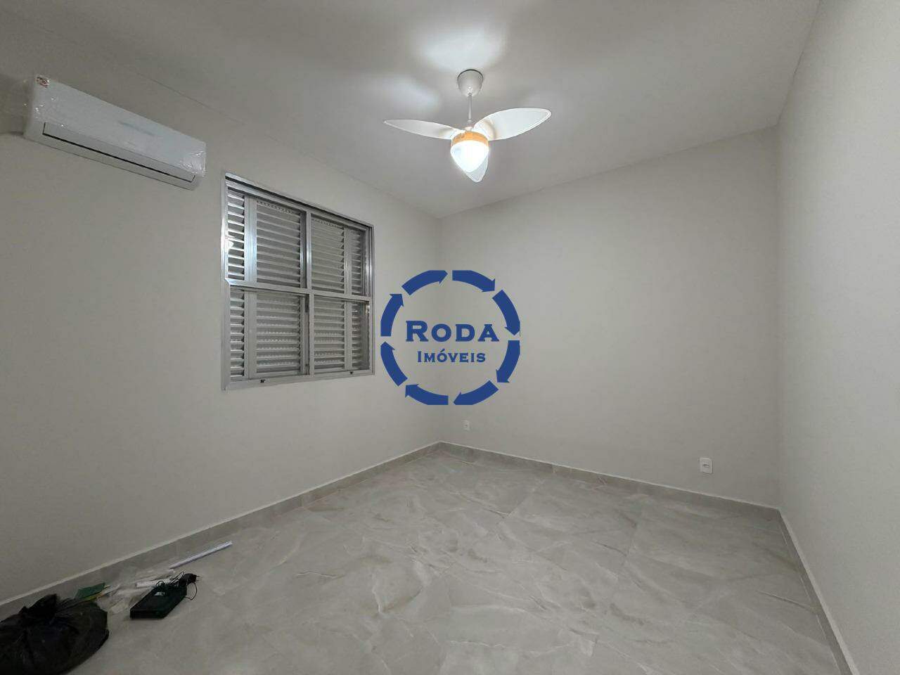 Apartamento para aluguel no Embaré: 