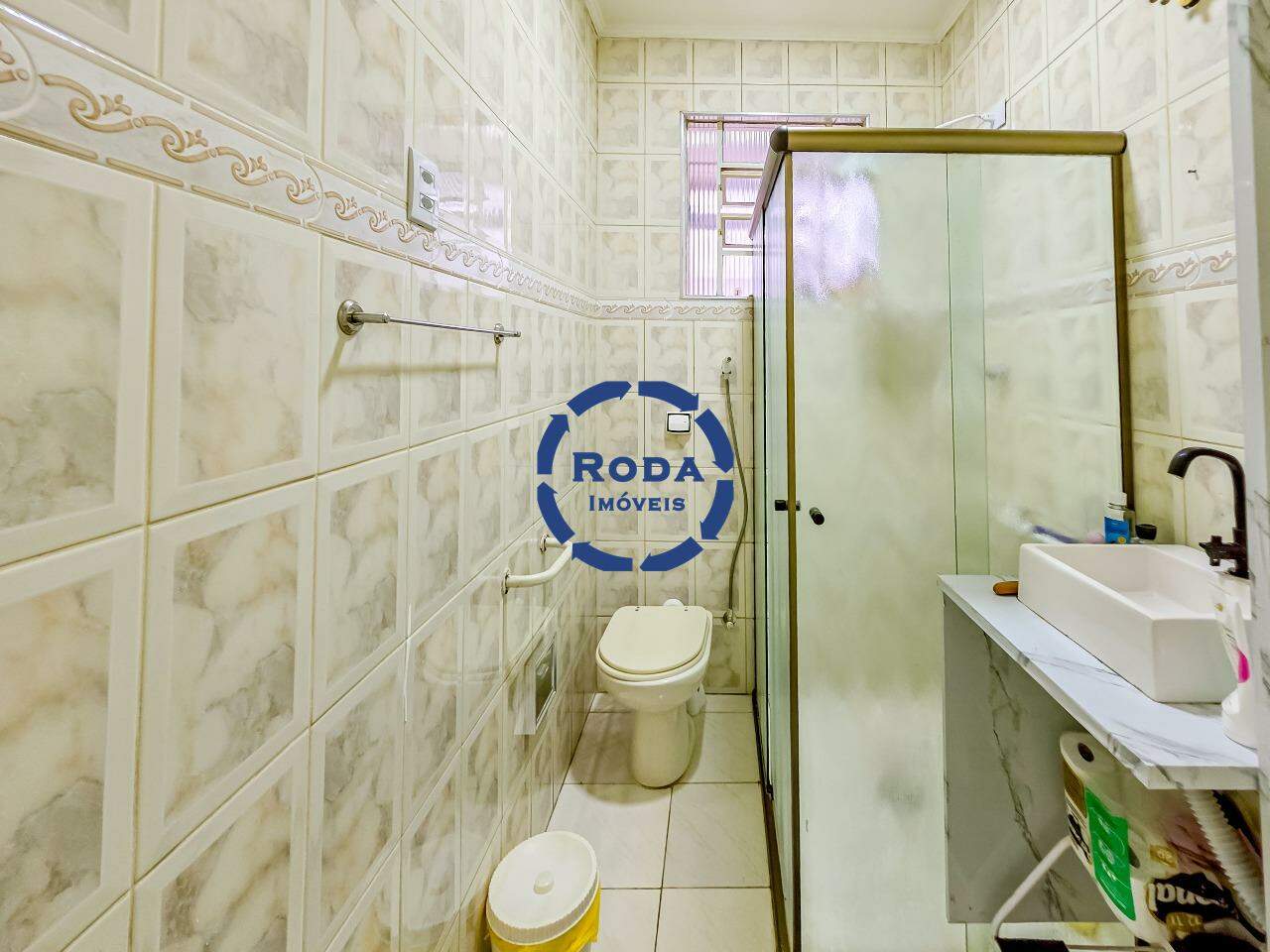 Apartamento Térreo à venda no Embaré: 