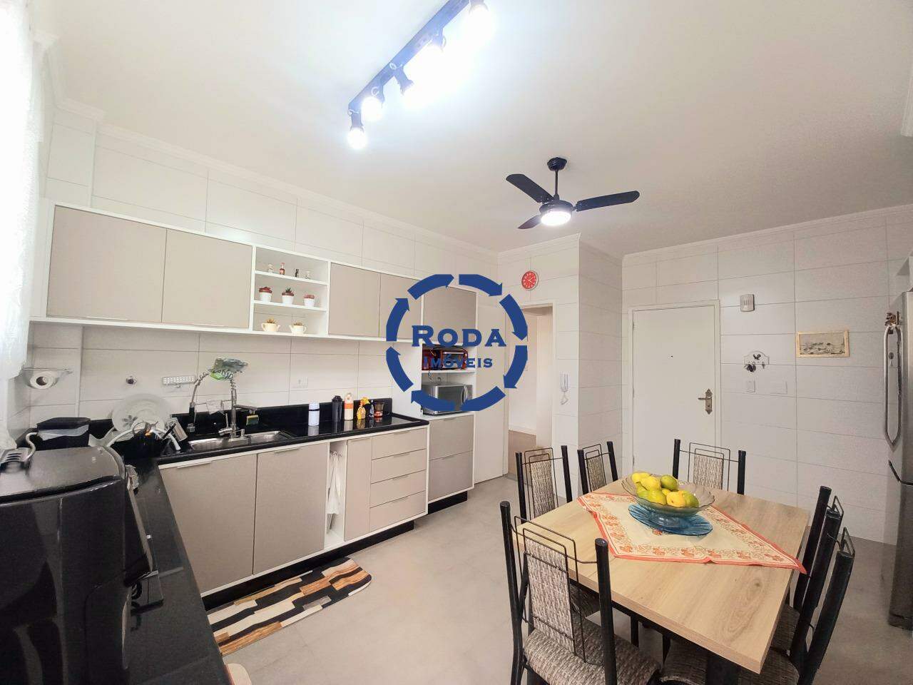 Apartamento à venda no Embaré: