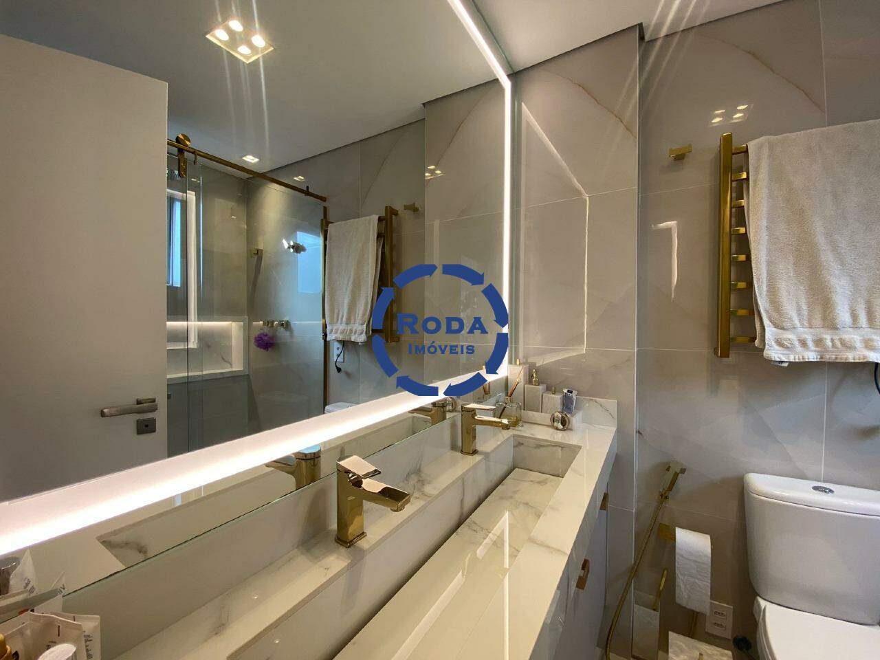 Apartamento à venda no Embaré: 
