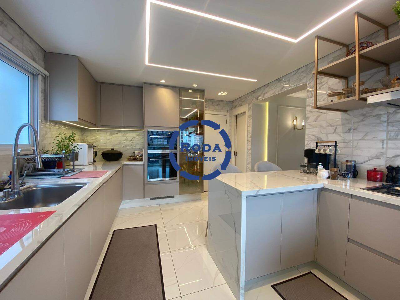 Apartamento à venda no Embaré: 