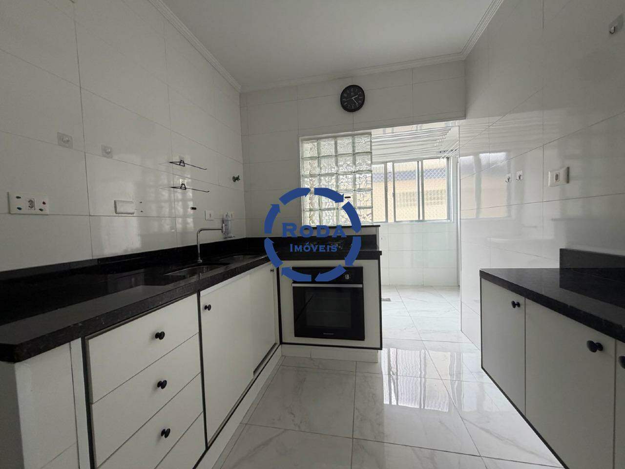 Apartamento para aluguel no Embaré: 