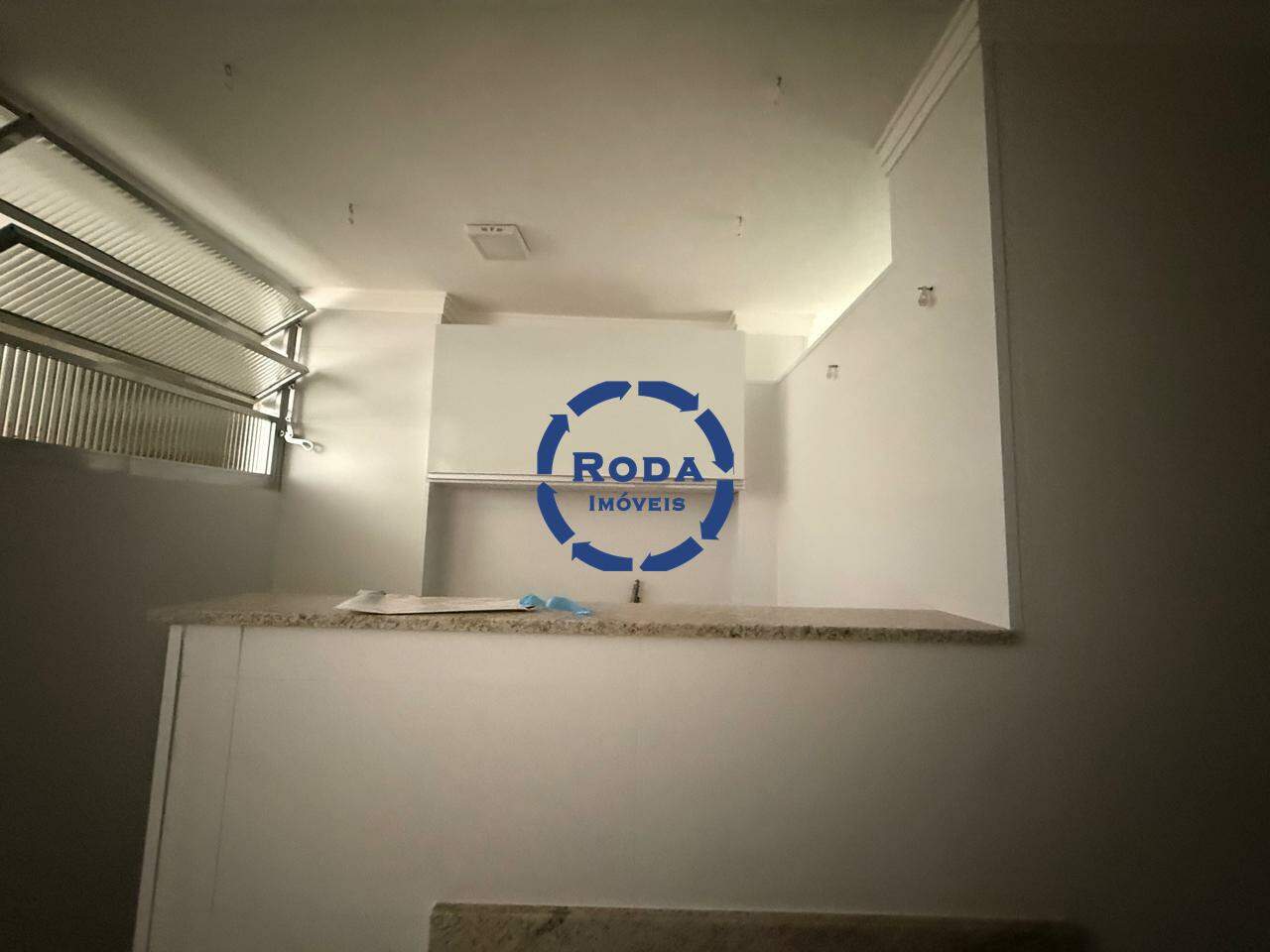 Apartamento à venda no Aparecida: disoria ventre cozinha e área de serviço