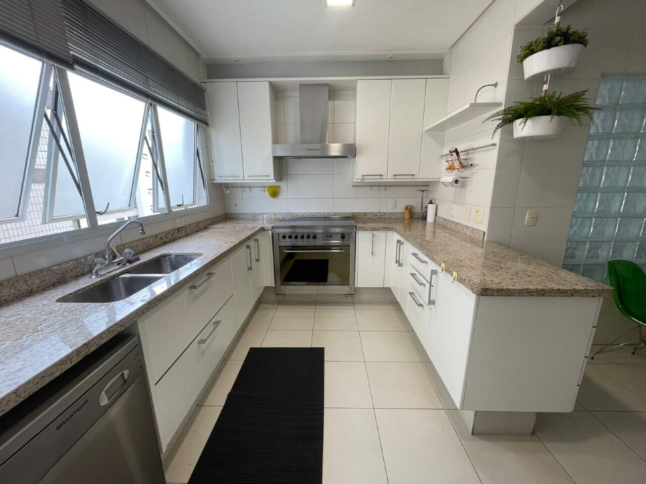Apartamento à venda no Gonzaga: