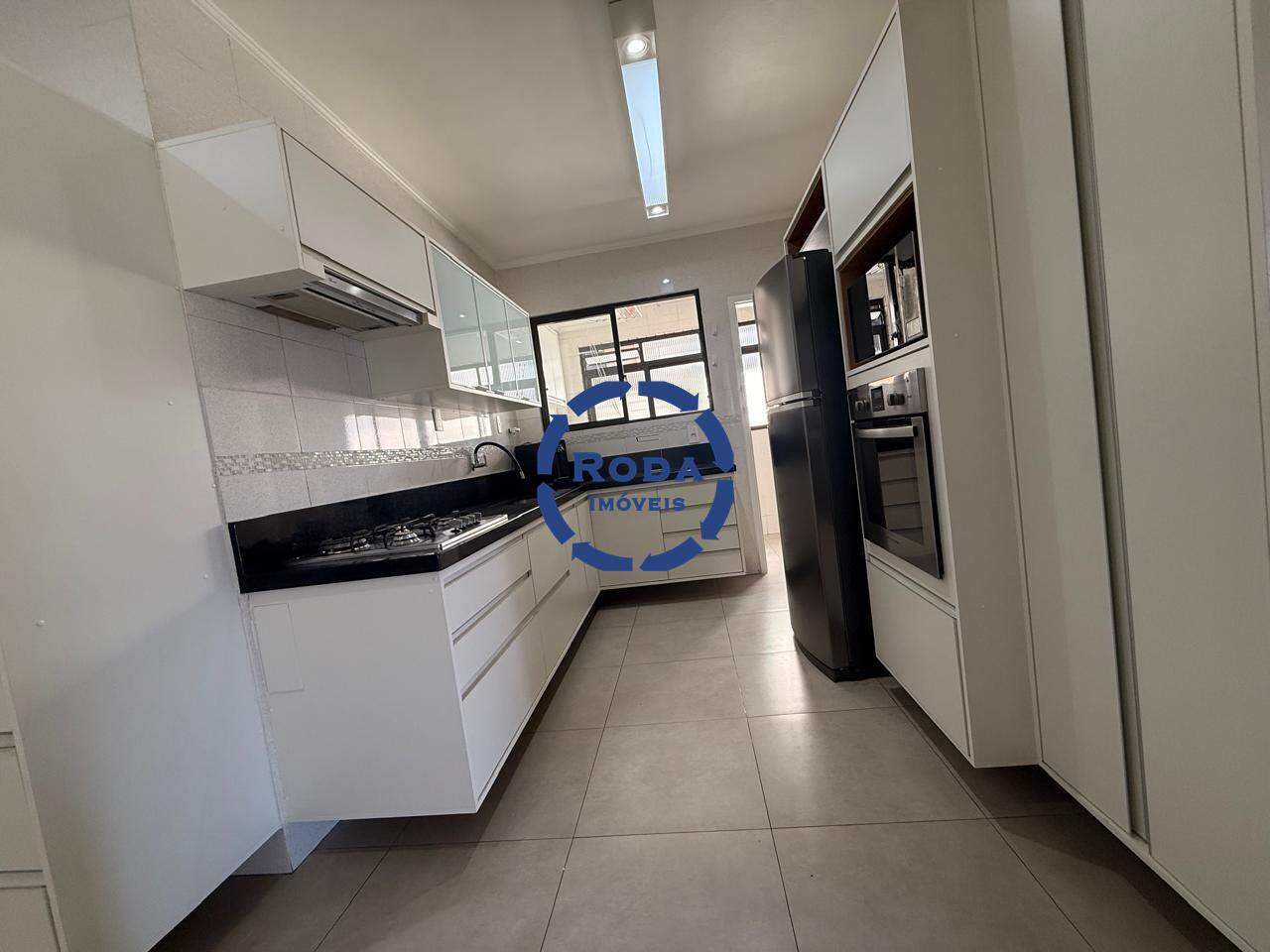 Apartamento à venda no Ponta da Praia: 