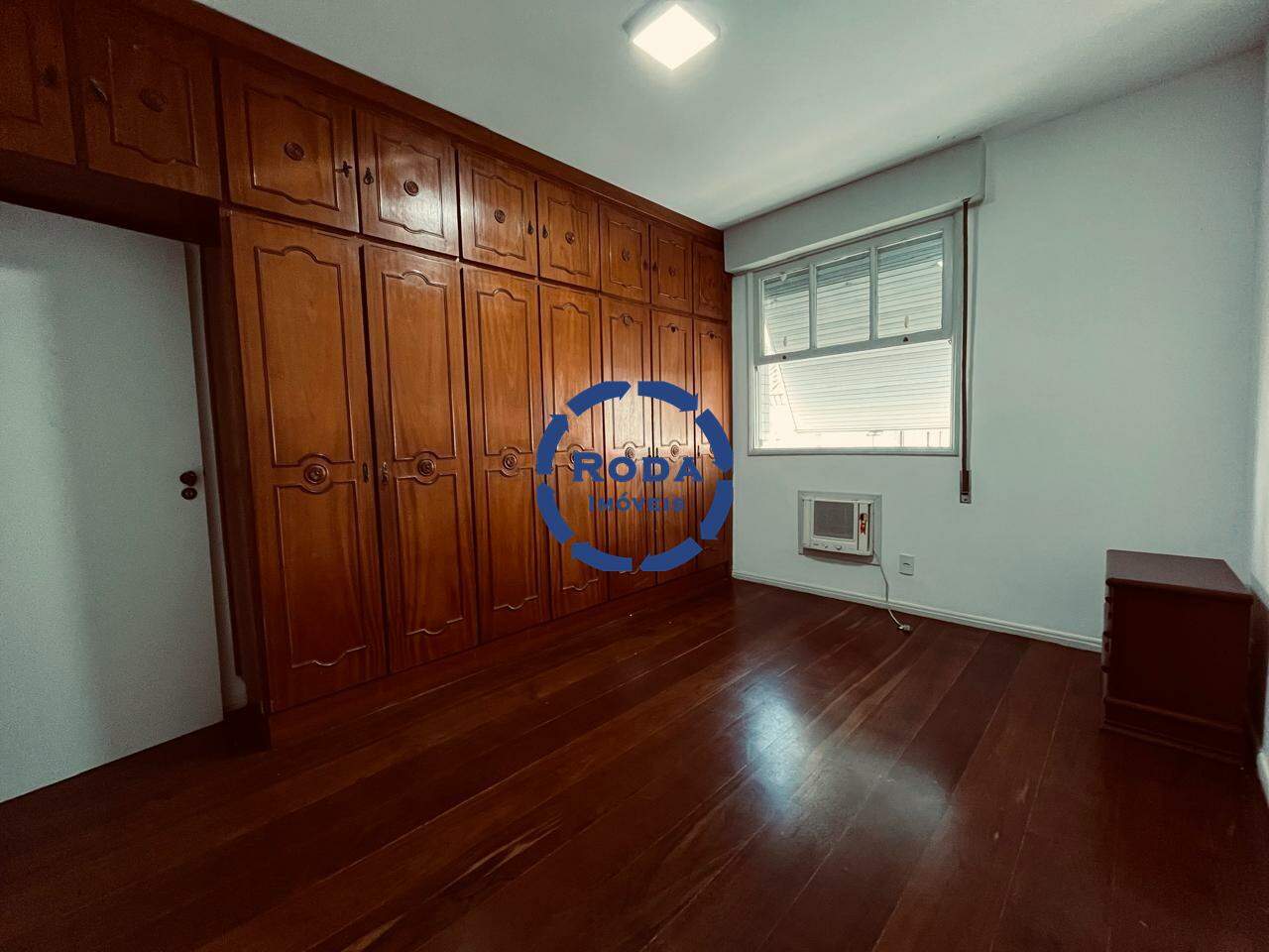 Apartamento à venda no Embaré: 