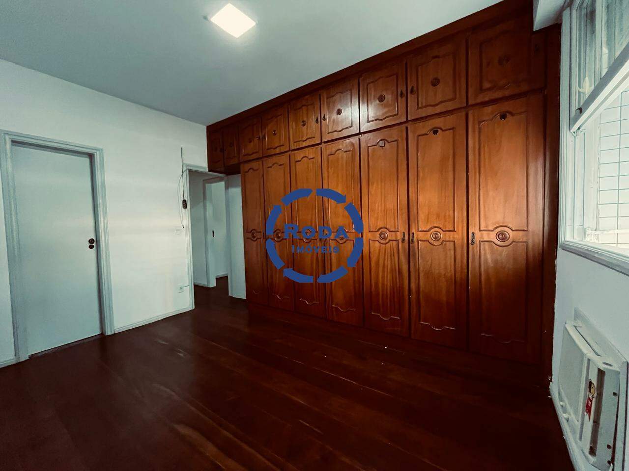 Apartamento à venda no Embaré: 