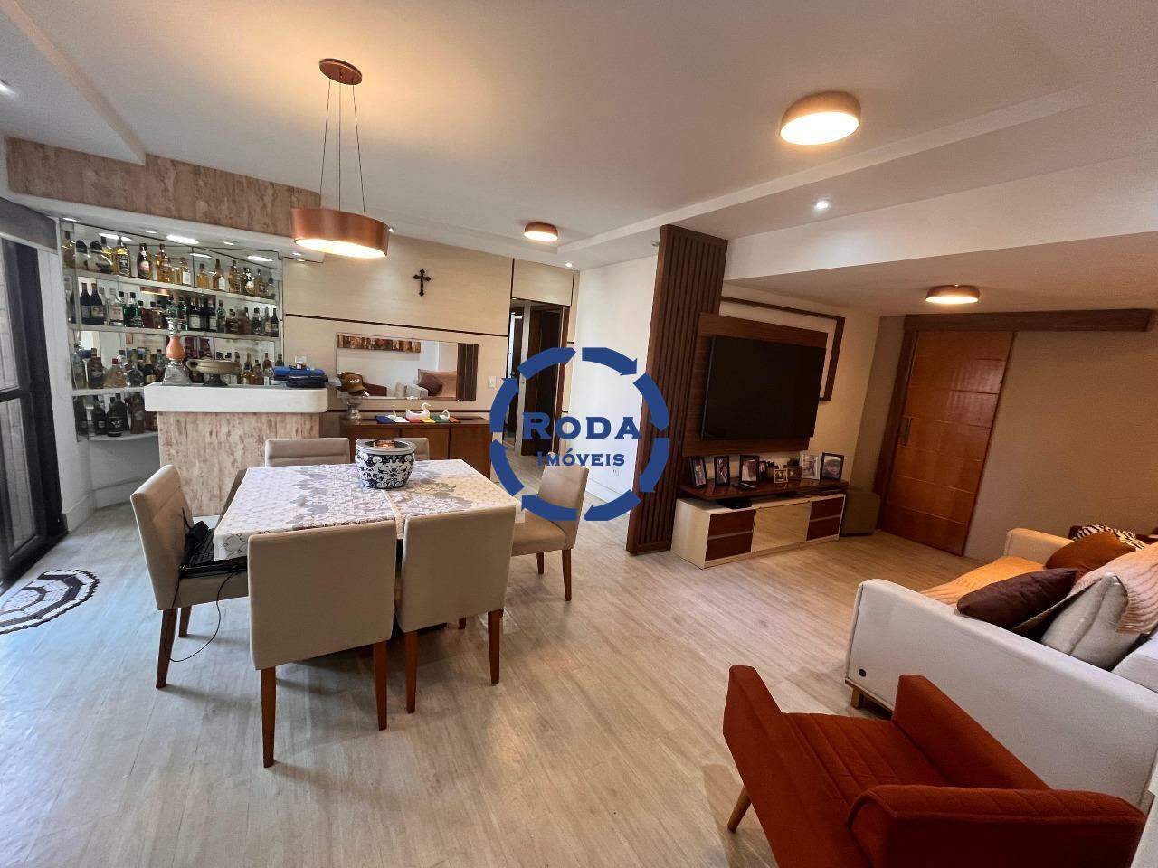 Apartamento à venda no Ponta da Praia: 