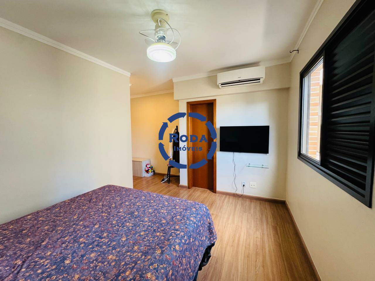Apartamento à venda no Ponta da Praia: 