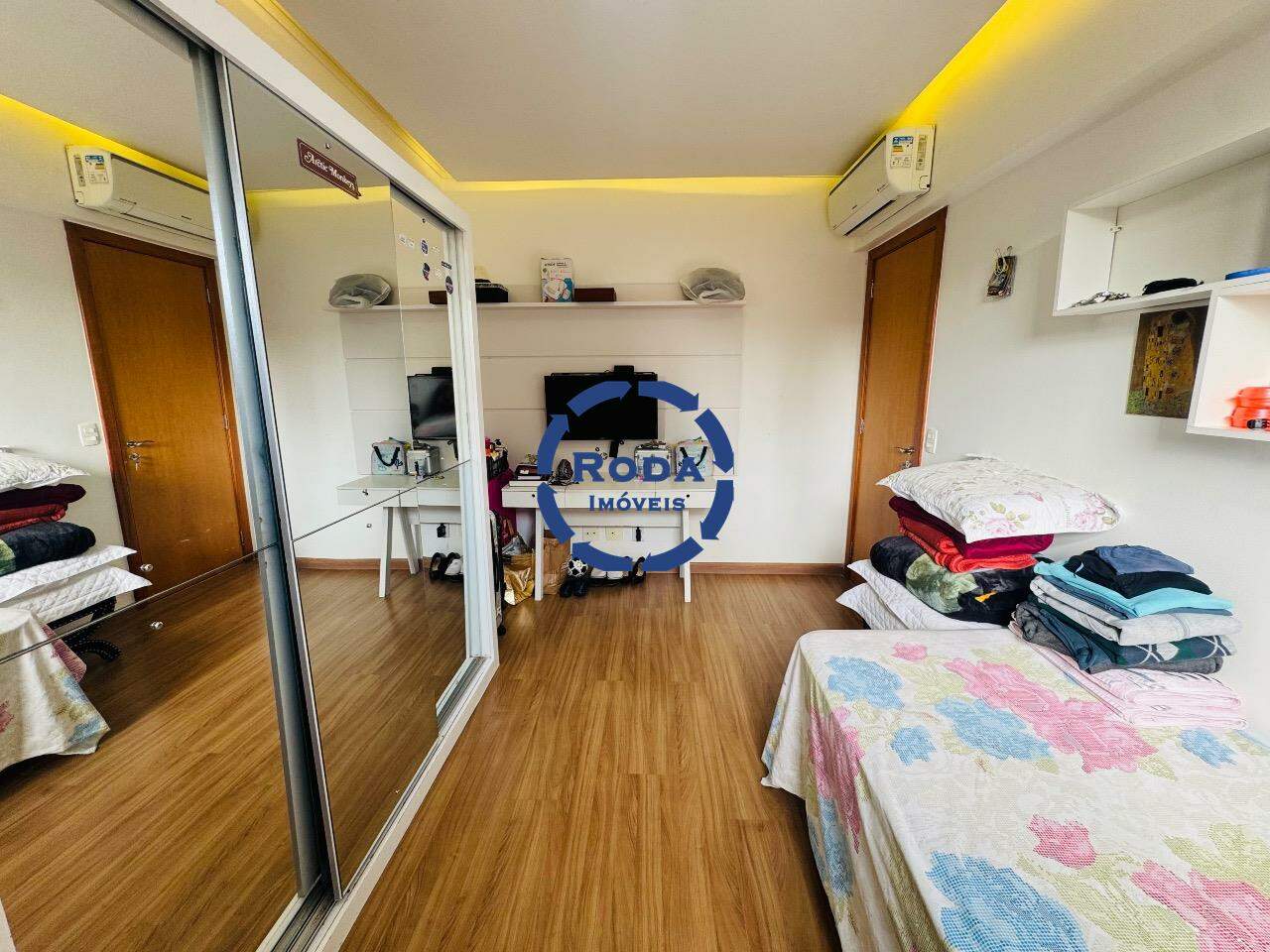 Apartamento à venda no Ponta da Praia: 