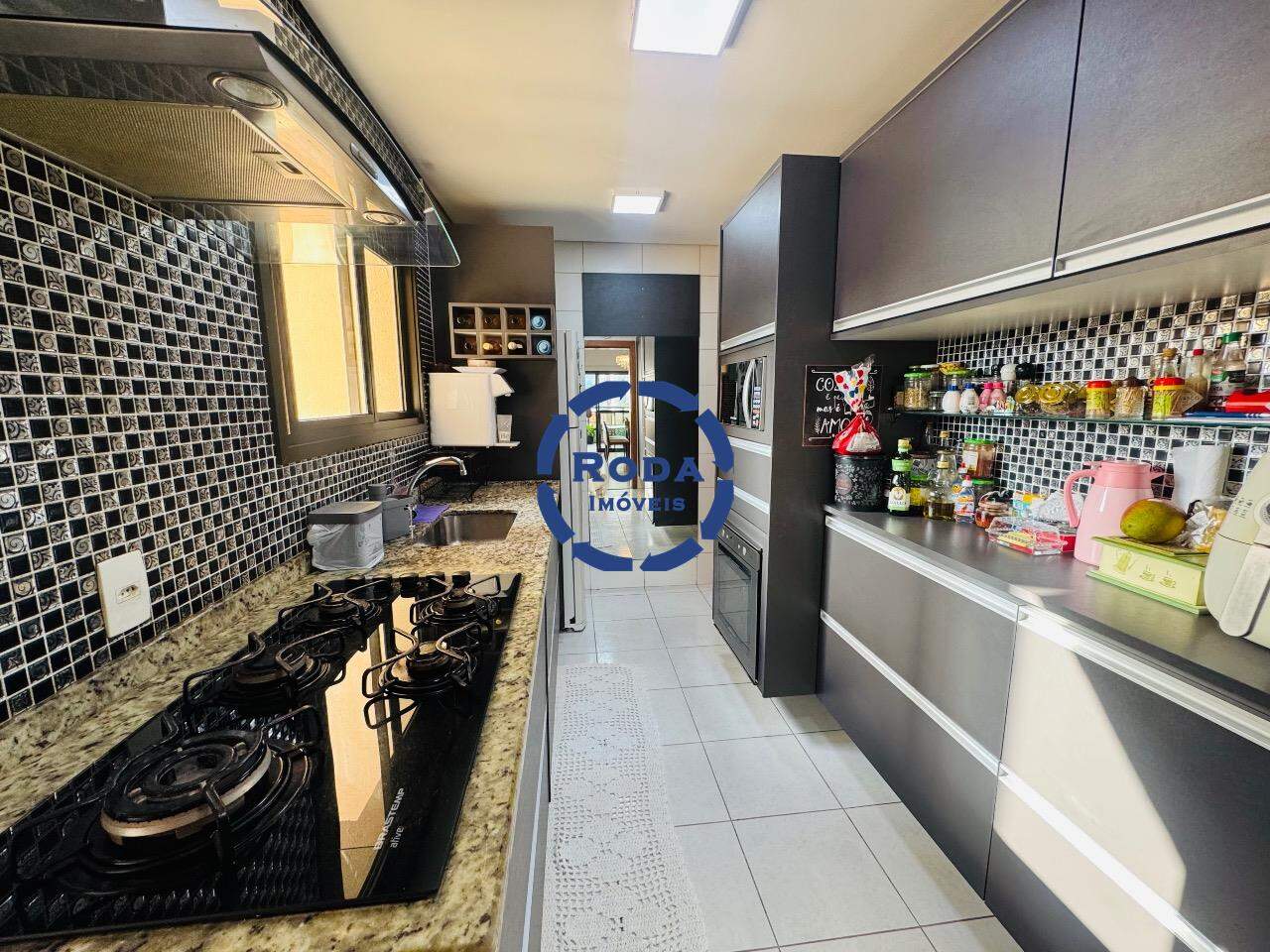 Apartamento à venda no Ponta da Praia: 