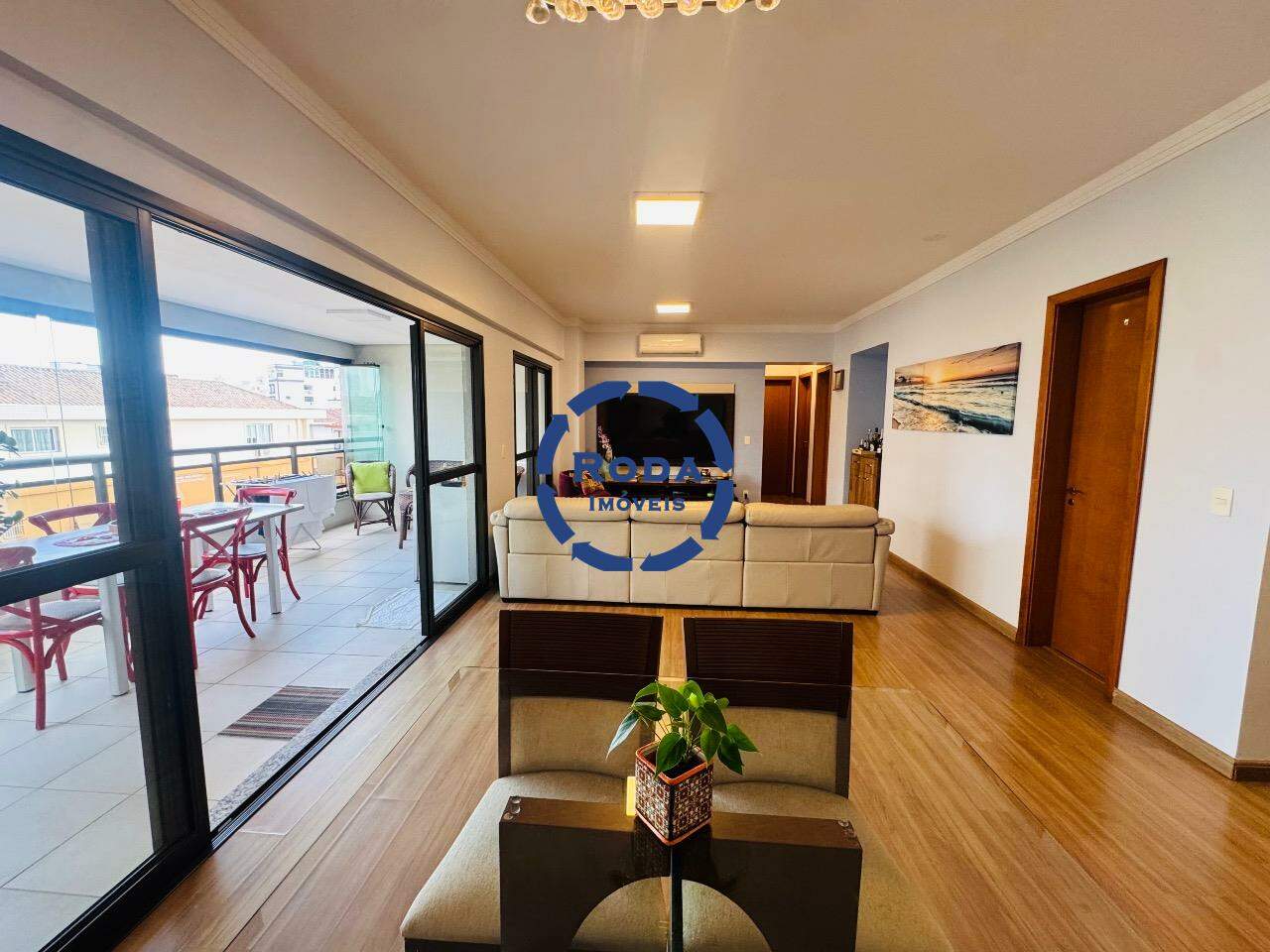 Apartamento à venda no Ponta da Praia: 