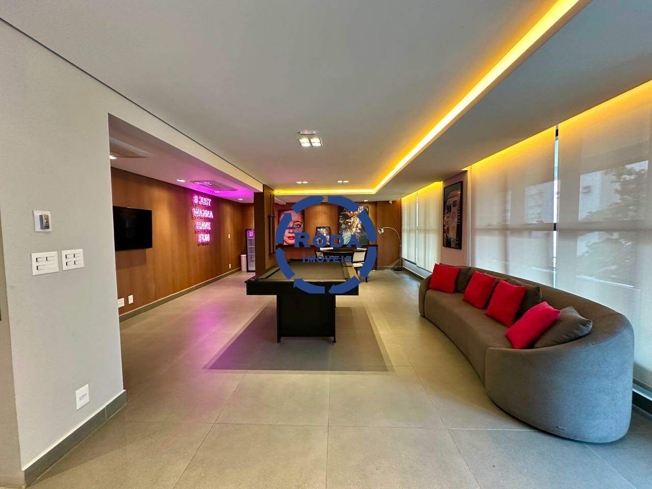 Apartamento à venda no Ponta da Praia: 