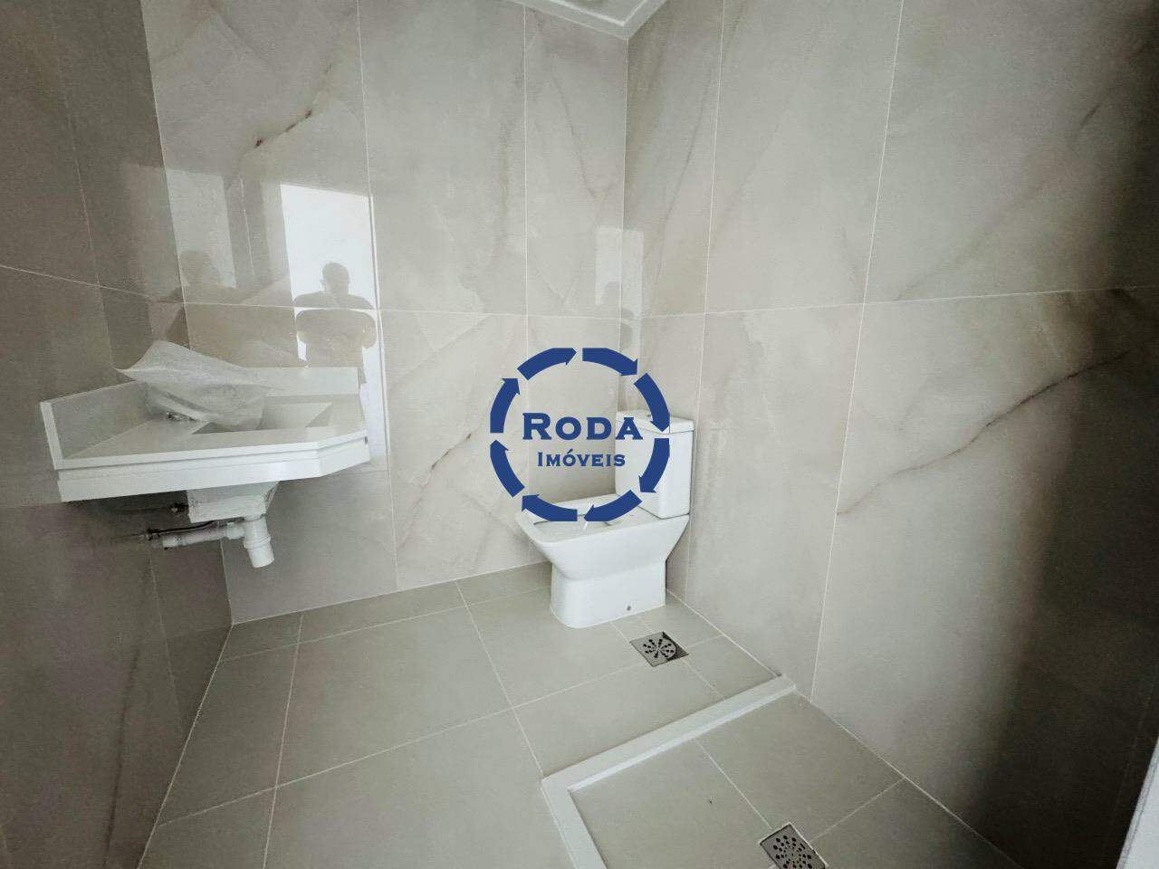 Apartamento à venda no Aparecida: banheiro 2º suite