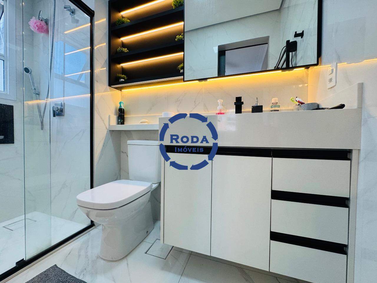 Apartamento à venda no Ponta da Praia: 
