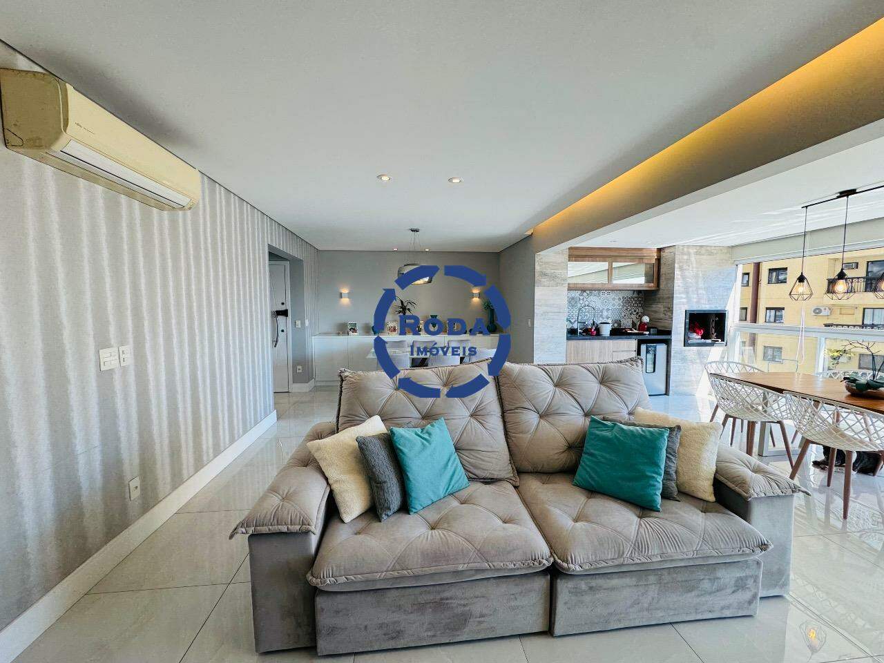 Apartamento à venda no Ponta da Praia: 
