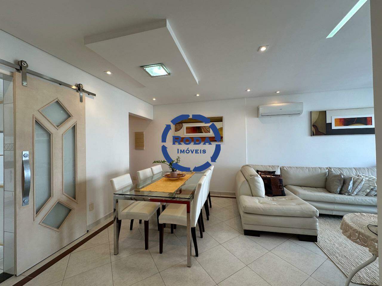 Apartamento à venda no Embaré: 