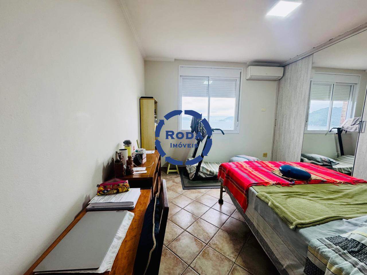 Apartamento à venda no Ponta da Praia: