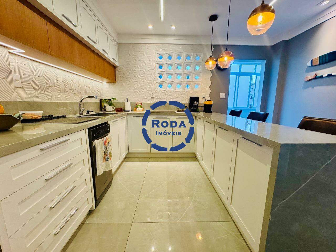 Apartamento à venda no Ponta da Praia: