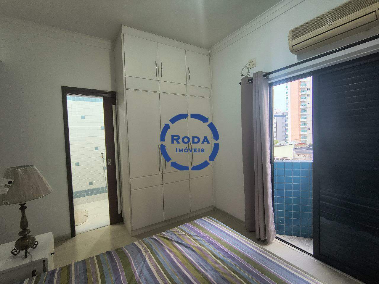 Apartamento à venda no Embaré: 
