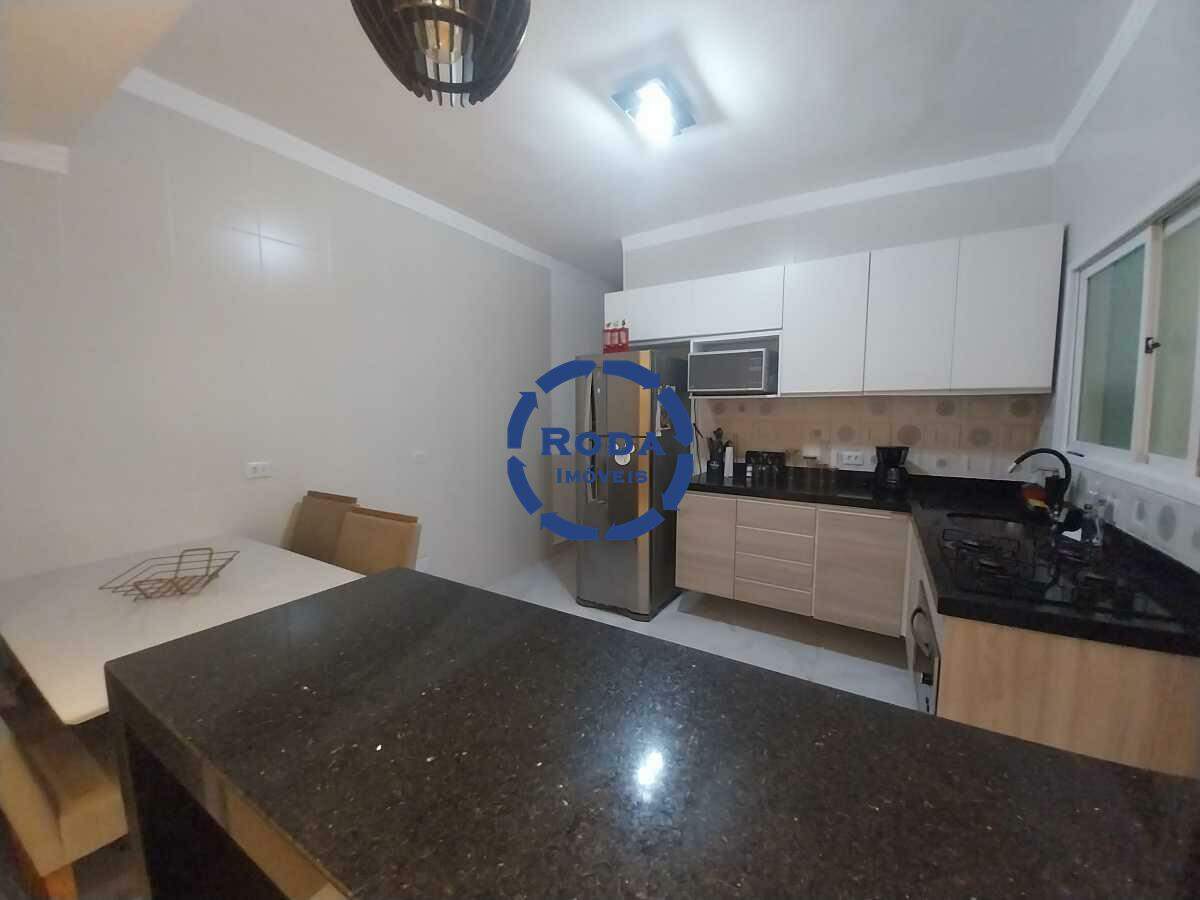 Casa Sobreposta baixa para aluguel no Vila Belmiro: 