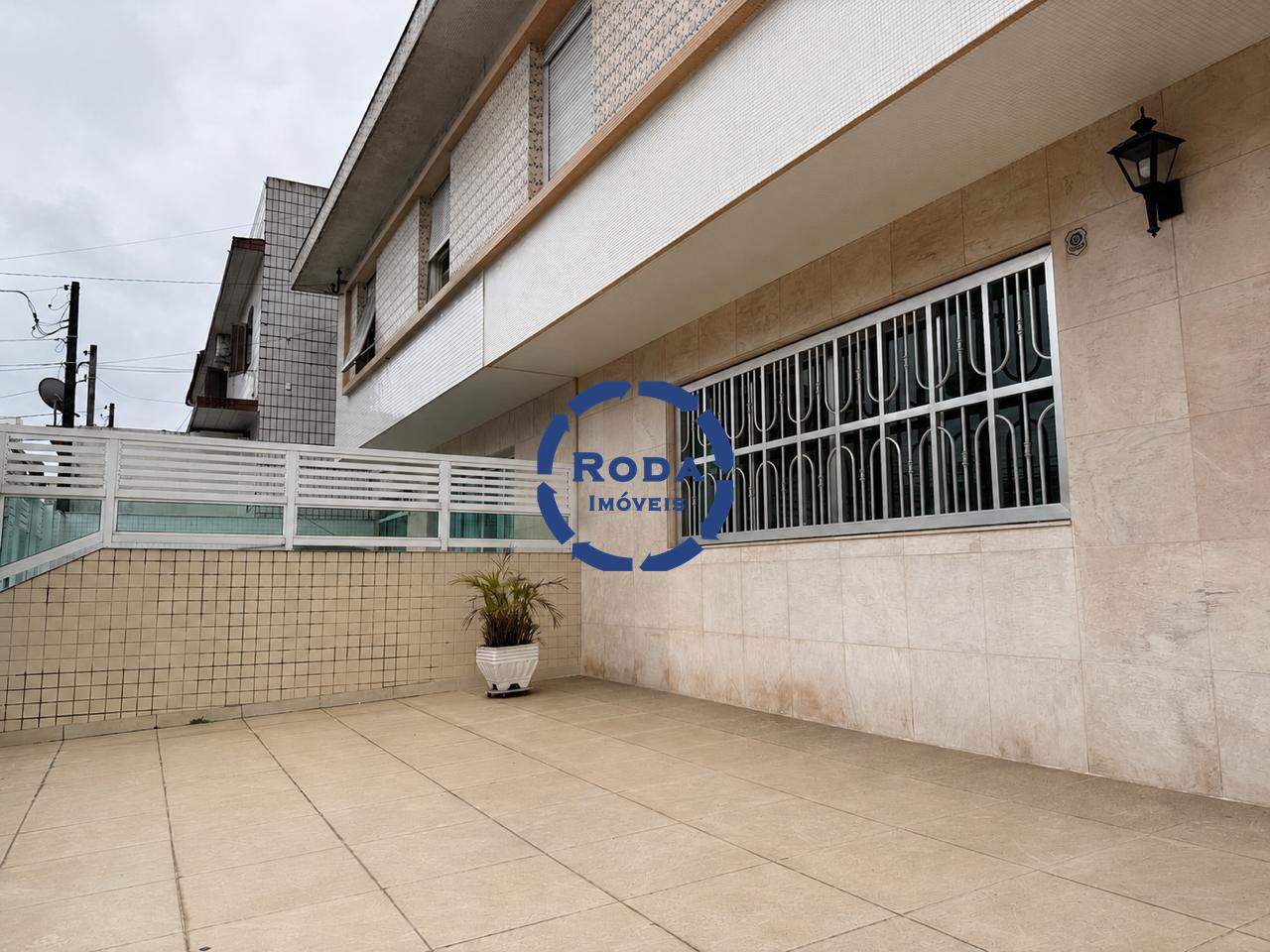 Casa à venda no Embaré: 