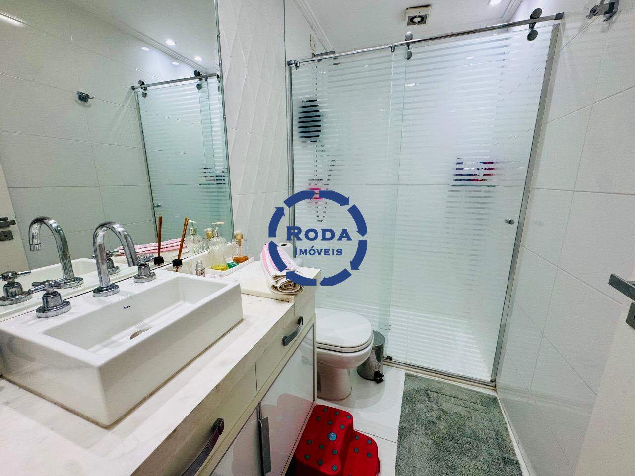 Apartamento à venda no Embaré: banheiro da 3º suite 