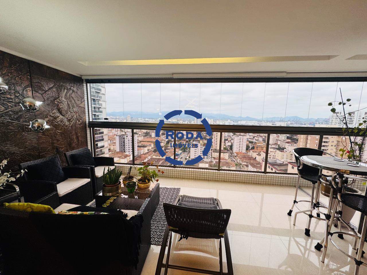 Apartamento à venda no Embaré: 