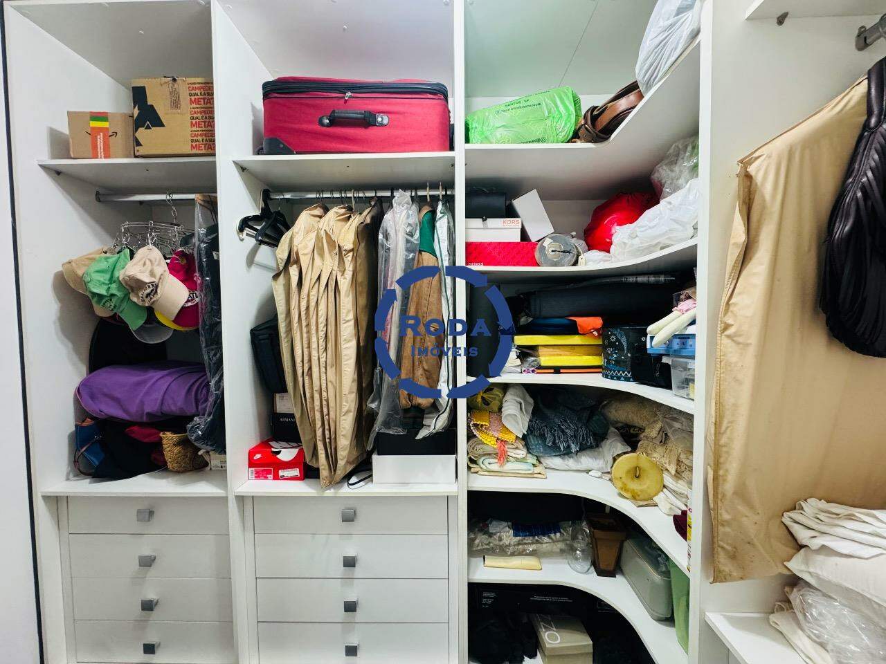 Apartamento à venda no Embaré: