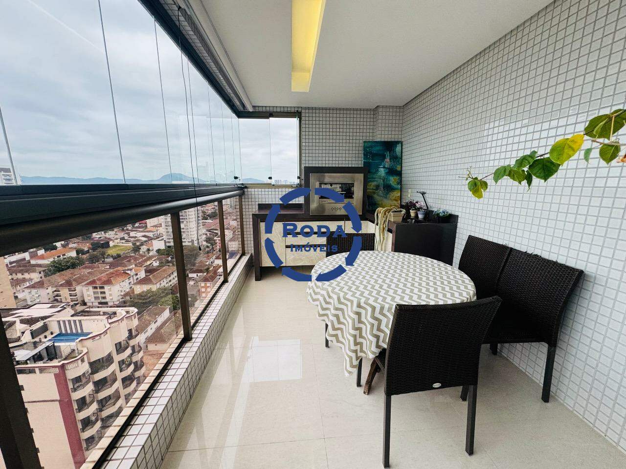 Apartamento à venda no Embaré: 