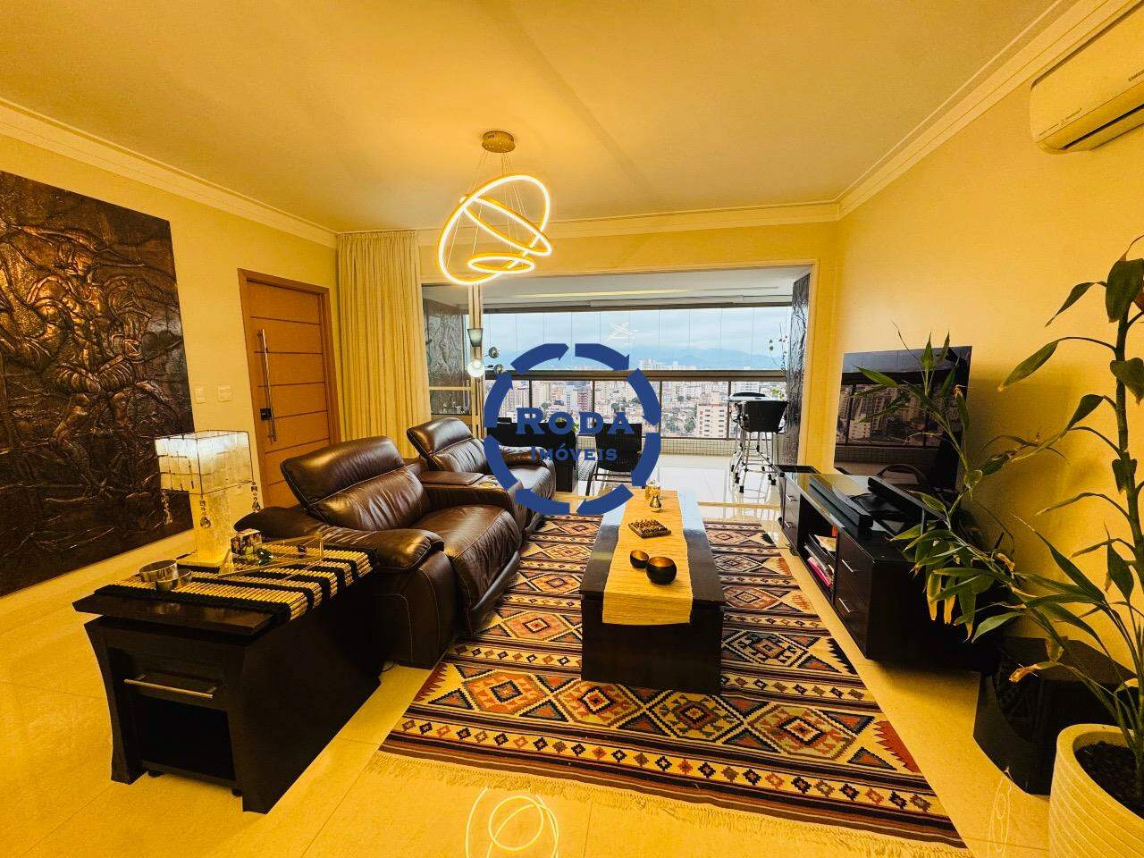 Apartamento à venda no Embaré: