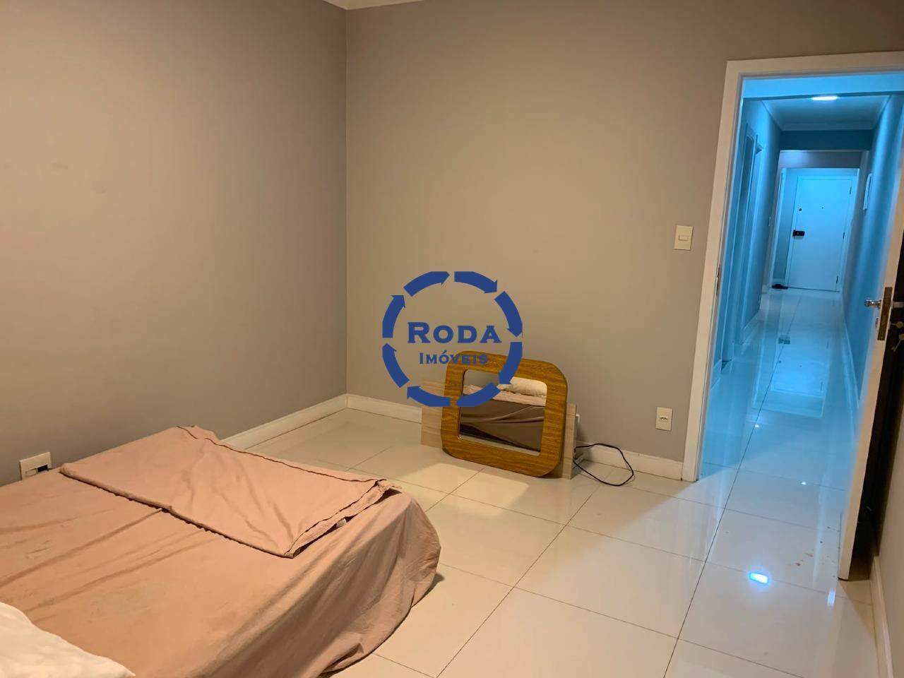 Apartamento à venda no Ponta da Praia: 