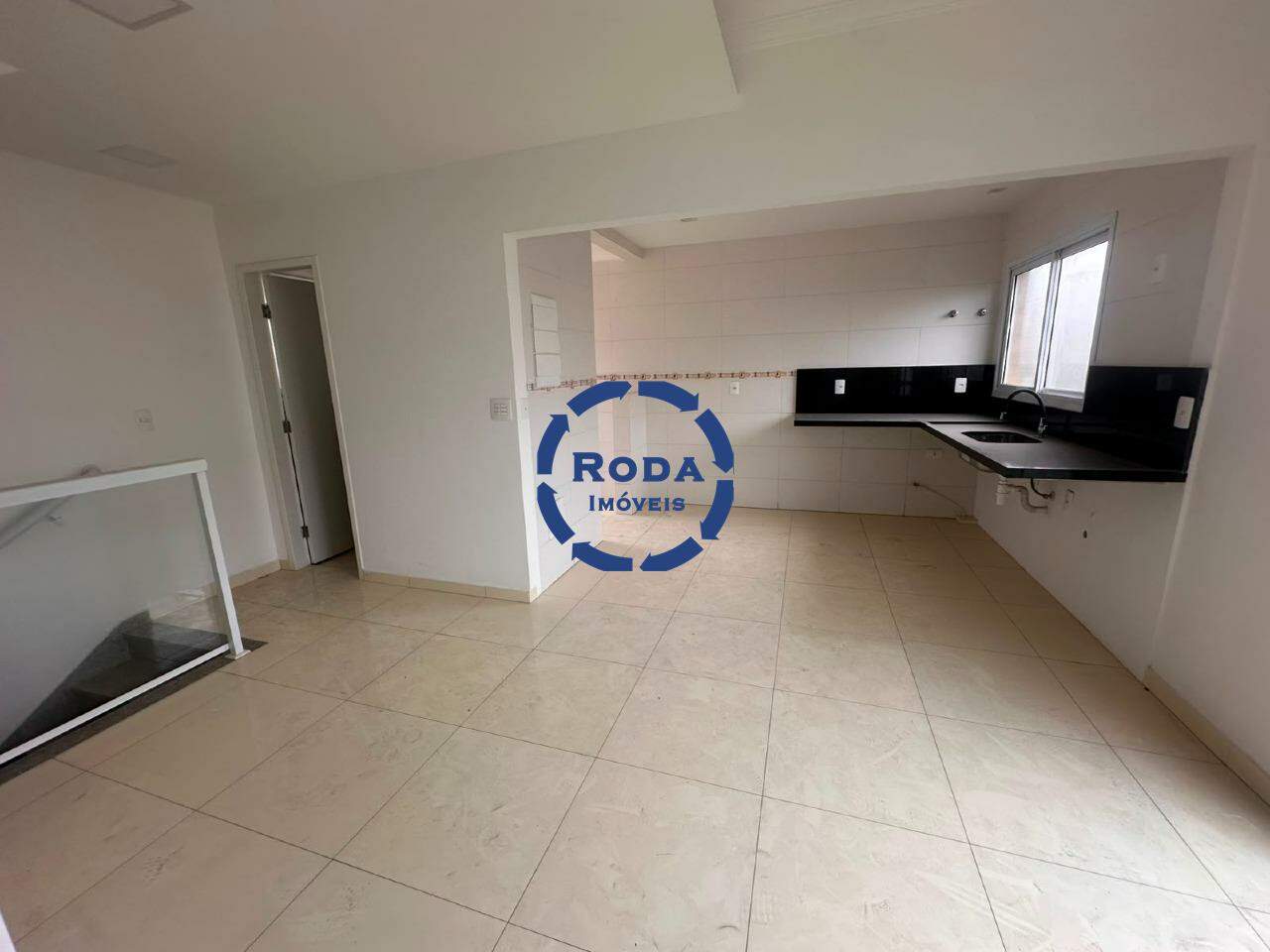 Casa Triplex à venda no Estuário: 