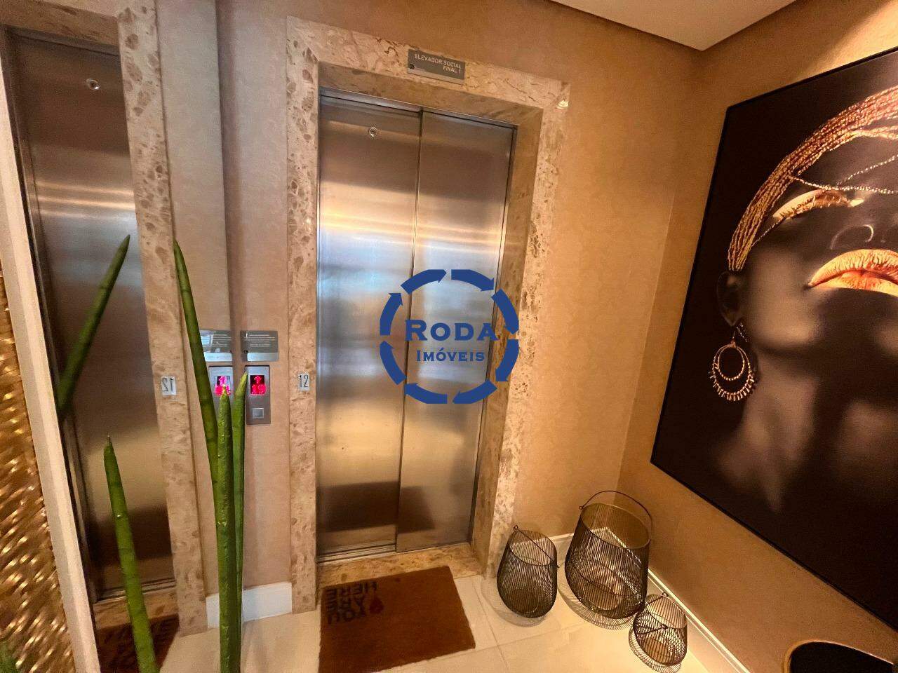 Apartamento à venda no Ponta da Praia: