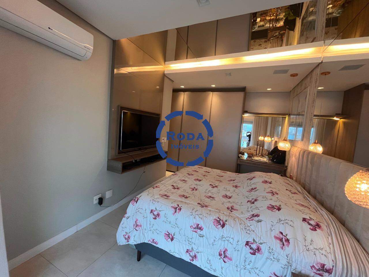 Apartamento à venda no Ponta da Praia: