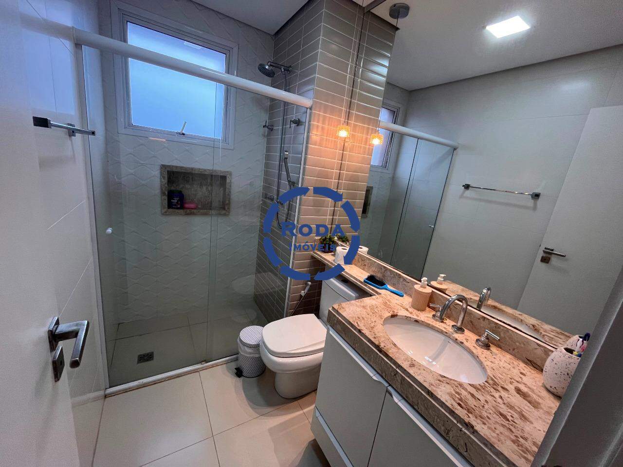 Apartamento à venda no Ponta da Praia:
