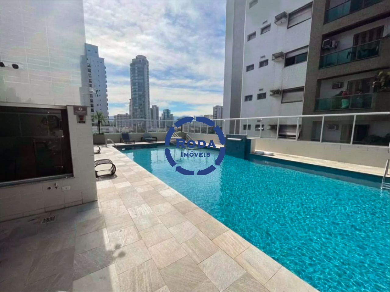 Apartamento para aluguel no Gonzaga: PISCINA