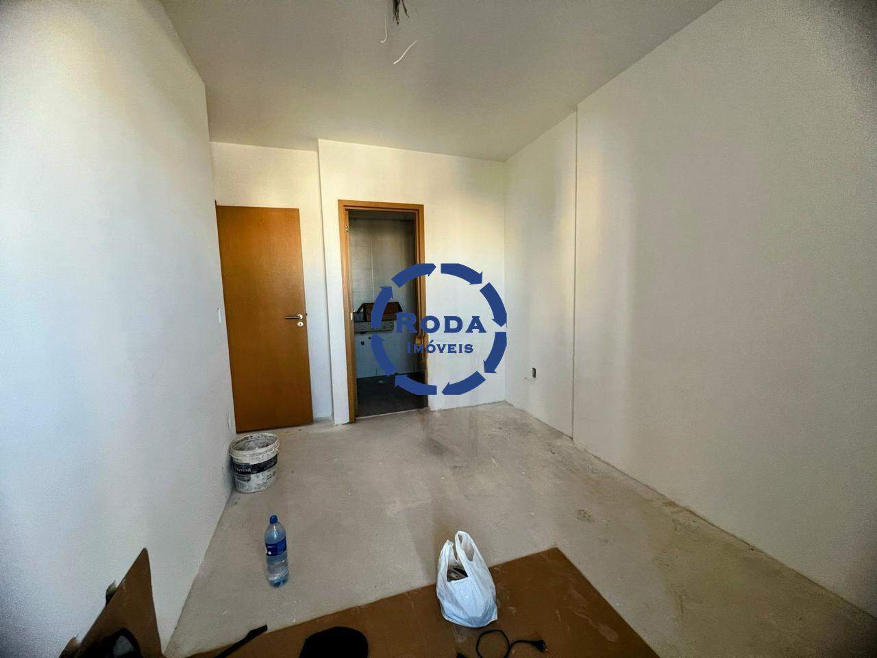 Apartamento à venda no Encruzilhada: