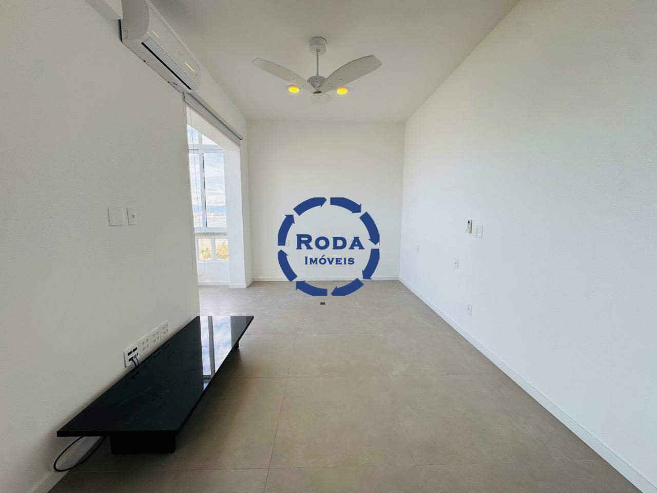 Apartamento à venda no Boqueirão: sala de tv