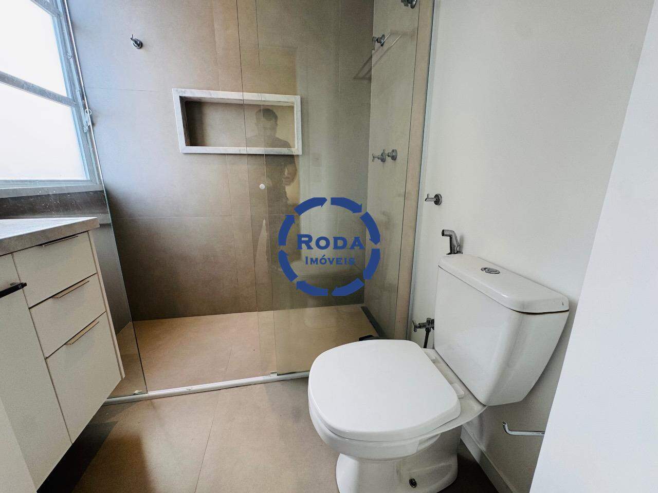 Apartamento à venda no Boqueirão: banheiro social
