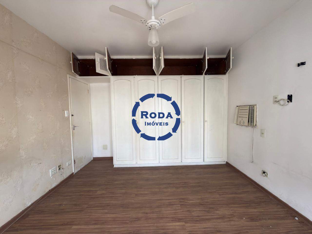 Apartamento à venda no Embaré: 