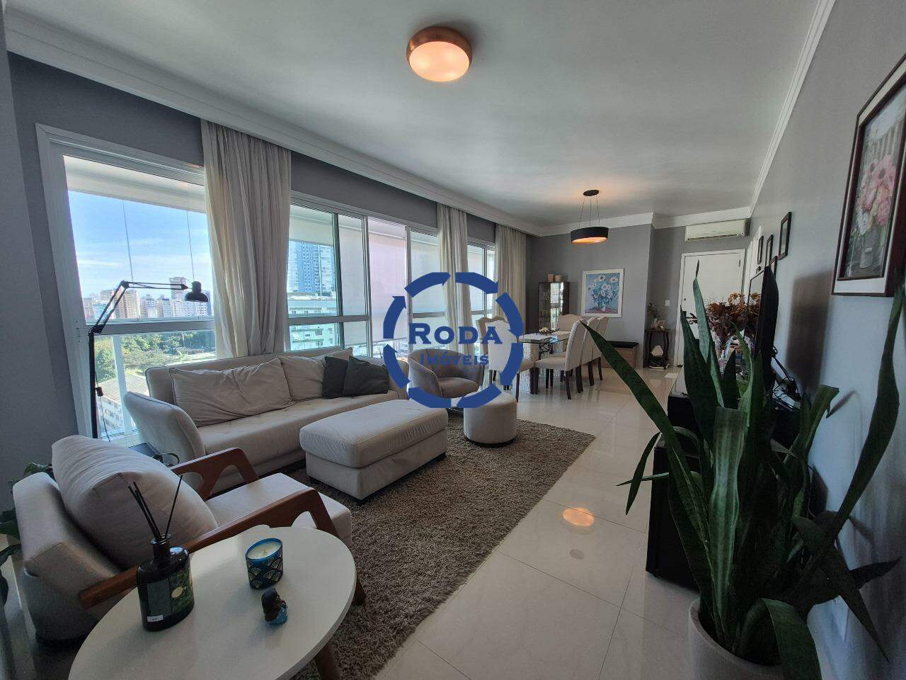 Apartamento à venda no Ponta da Praia: 