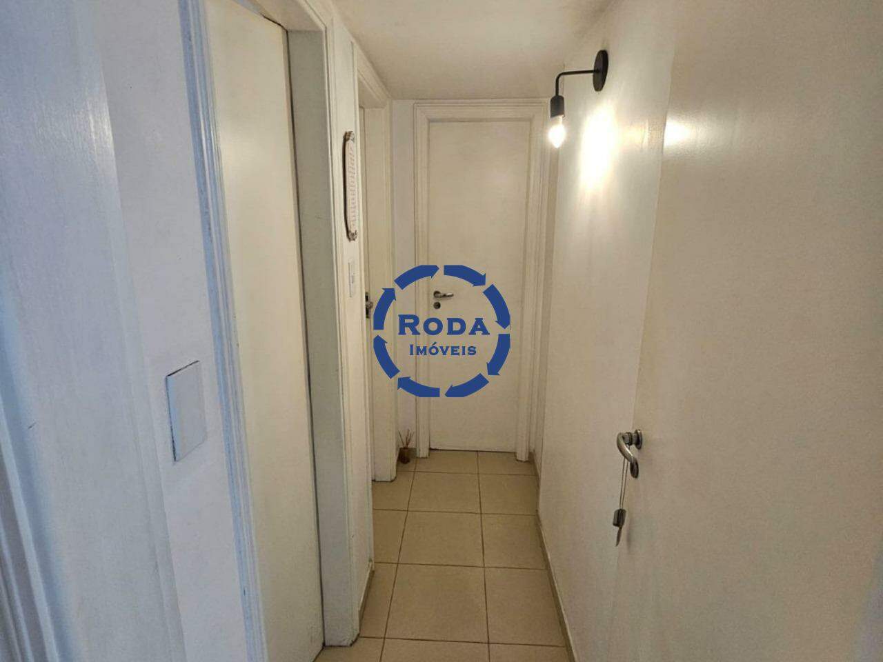 Apartamento à venda no Ponta da Praia: CORREDOR