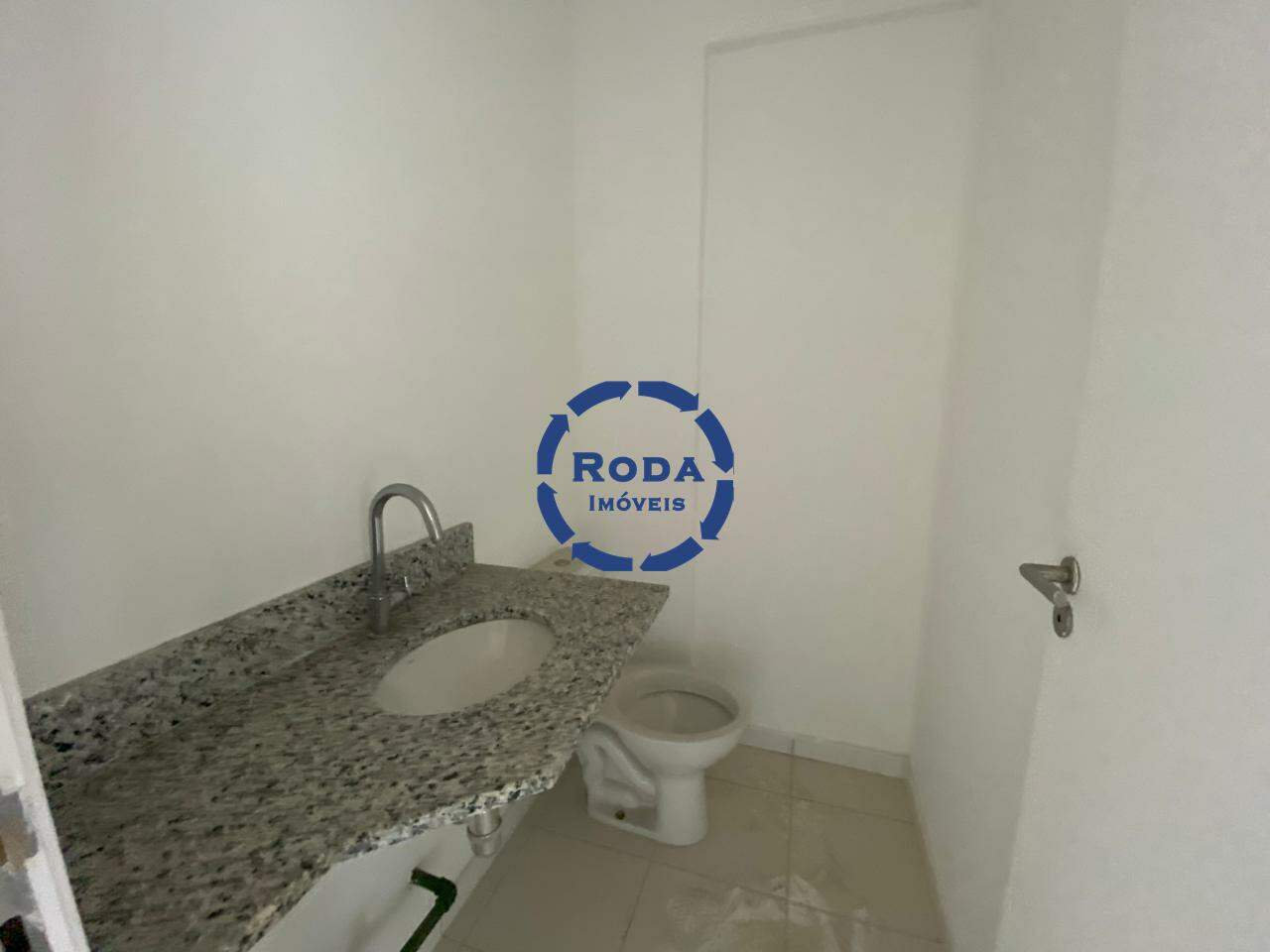 Sala à venda no Vila Mathias: