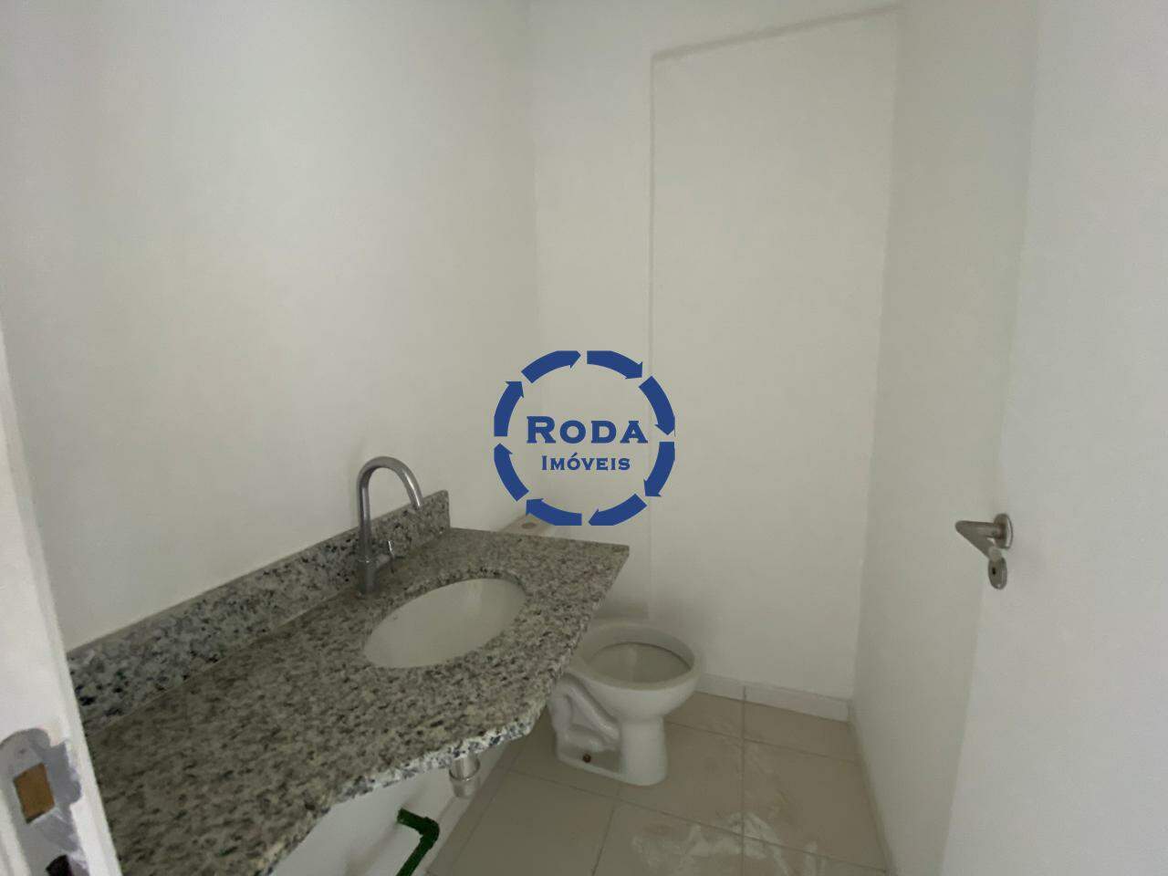Sala à venda no Vila Mathias: