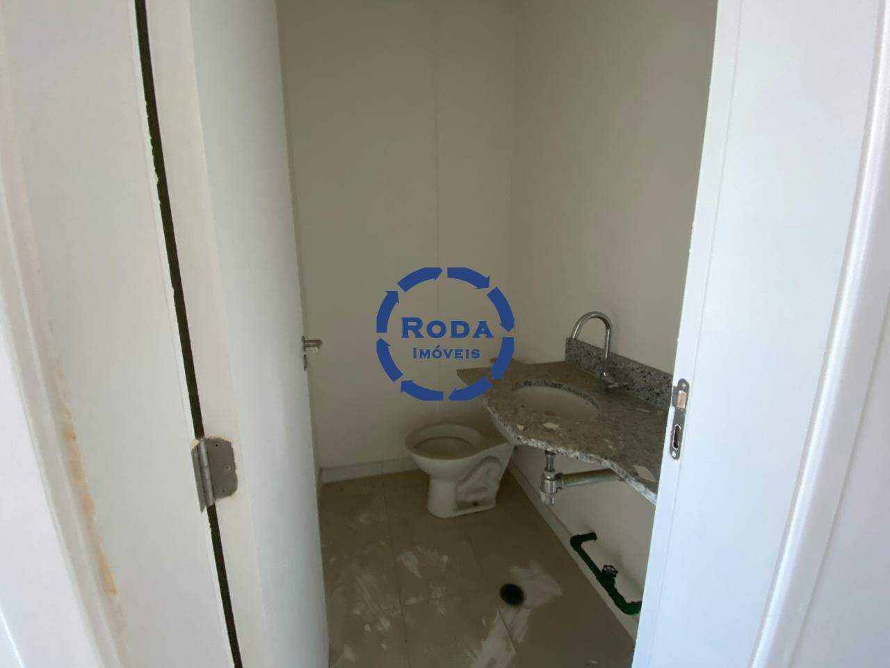 Sala à venda no Vila Mathias: